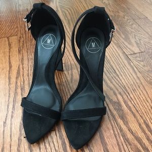 MISSGUIDED SUEDE HEELS